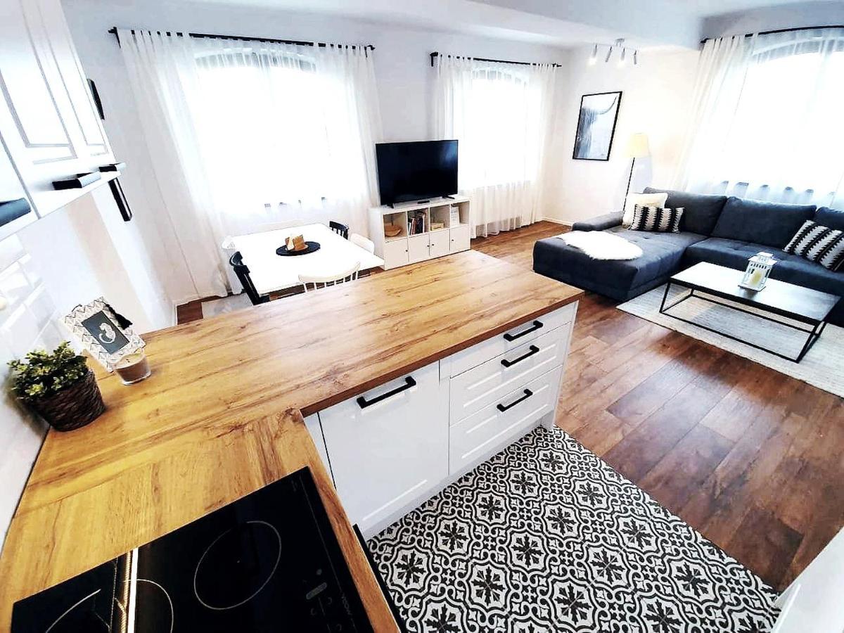 Apartman Linda - Velka Lomnica Bagian luar foto